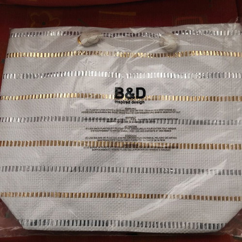 Straw Shoulder Bag new, white with gold and silver details
