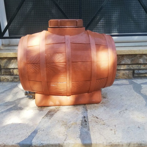 Barrel 25 liters used for wine and oil made of plastic