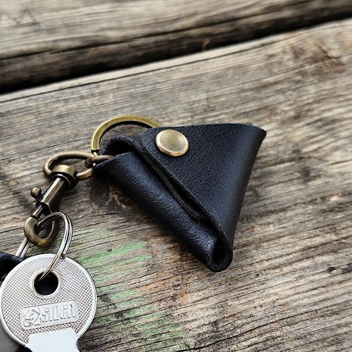Handmade keychain case by Cabotin leather artisan new
