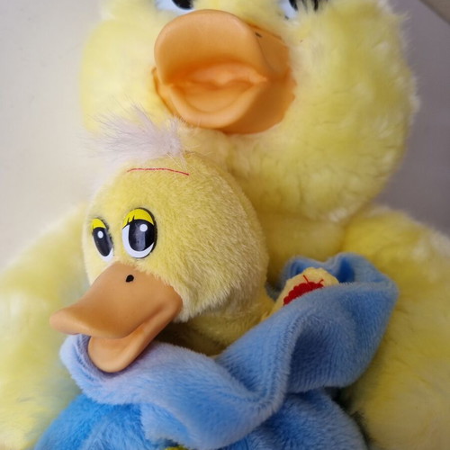 LARGE PLUSH YELLOW DUCK