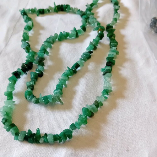 Necklace with semi-precious stones like new, long green