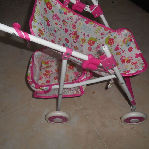 Doll stroller used, dimensions 60x60x25 cm