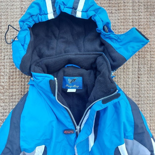 Peng Ming kids ski suit 134cm used