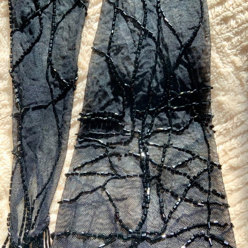 Laurel evening gloves new, black thin fabric with embroidery