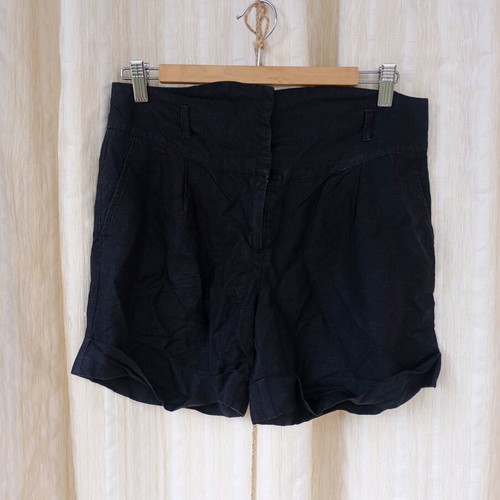 Naf Naf black linen shorts used, size XL