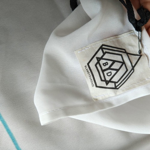 Blame Your Daze Pareo scarf new