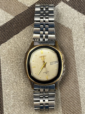 Seiko 5 Automatic wristwatch, silver