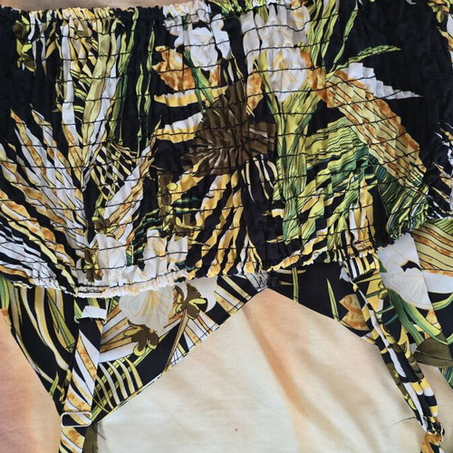 Crop top with exotic tropical print and adjustable straps, size T3