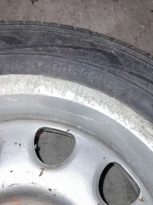 Ζάντα με ελαστικό Volkswagen Golf 3 μεταχειρισμένη 1991-1997