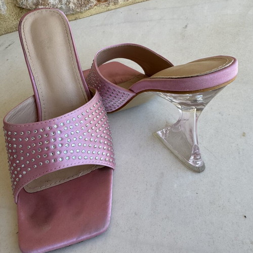 Pink satin mules with strass used, clear plexiglass heel, size 40