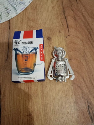 Tea accessory used with unique design