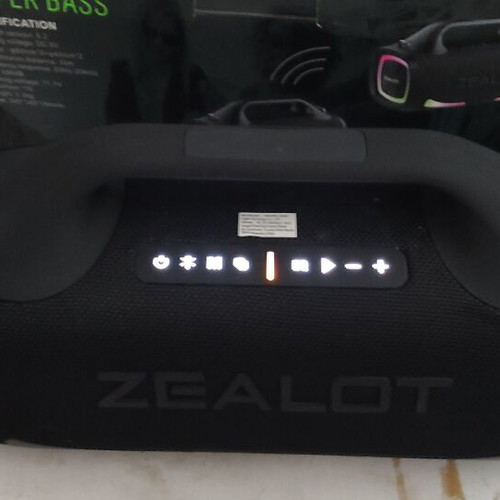 Bluetooth speaker Zealot S79 new