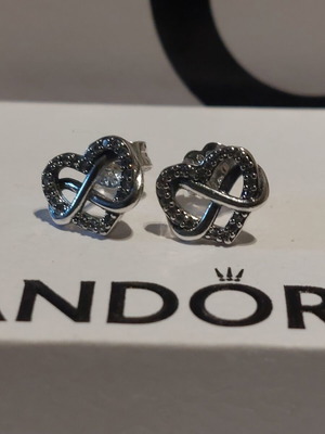 Pandora earrings new, heart design with white zirconia