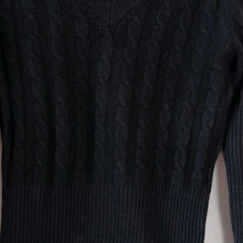 Black V-neck sweater like new, size S/36/8