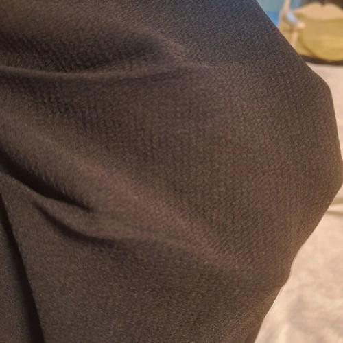 Paperbag women's pants black like new, fabric with pleats