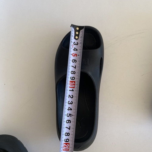 Puma Slides black size 35 like new
