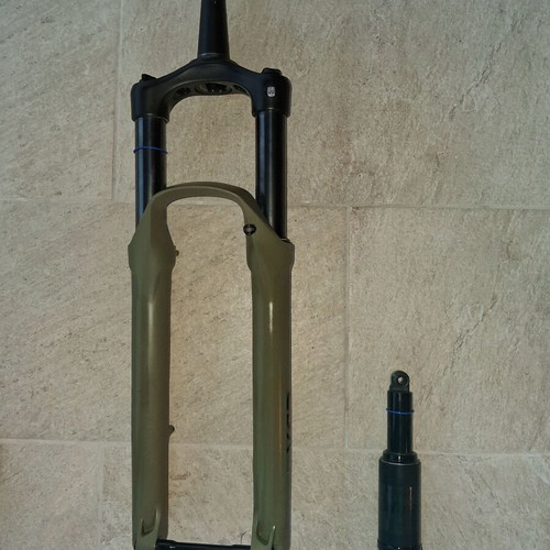 Suntour Suspension Front and Rear Like New for Enduro and Trail Bikes