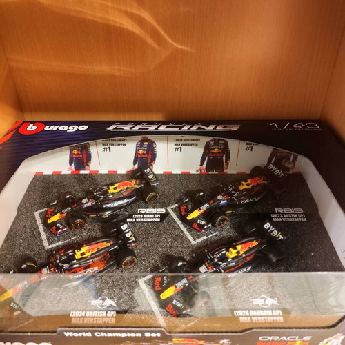 Bburago F1 Red Bull World Champion Set 1/43 scale