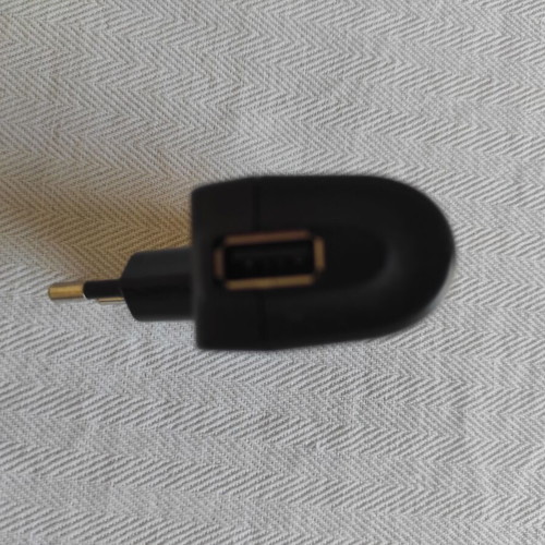 Sony Ericsson mobile charger with cable new