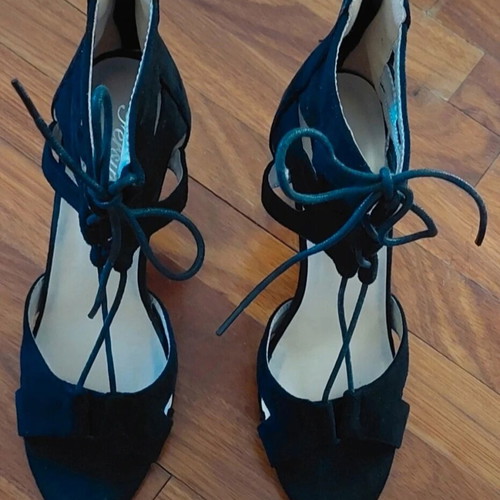 Black sandals new, size 40