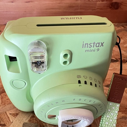 Fujifilm Instax Mini 9 Lime Green instant camera like new