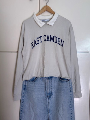 Bershka Cropped μπλούζα με γιακά καινούργια, μέγεθος S, γκρι-μπεζ