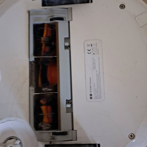 Robot vacuum used in excellent condition