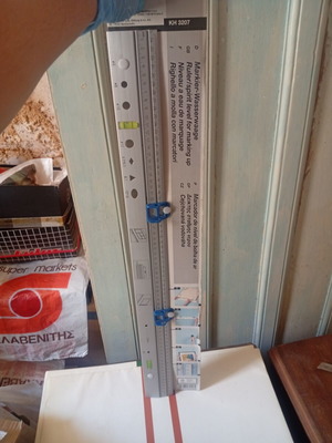 Marking Guide KH3207 with Spirit Level for Sockets, Frames & Shelves