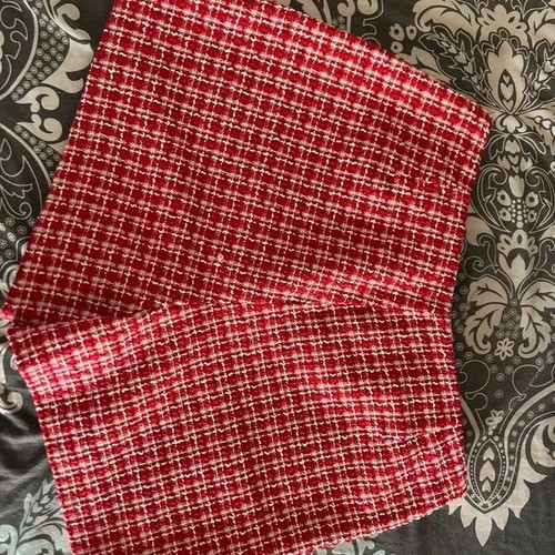 Tweed shorts like new, red and white, high waist, size XL