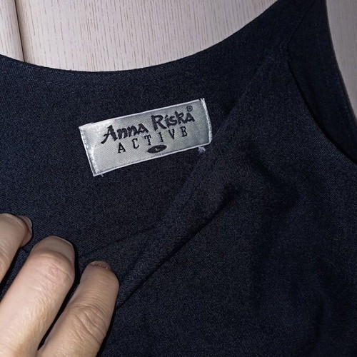 Anna Riska linen top new, size XS-S, black
