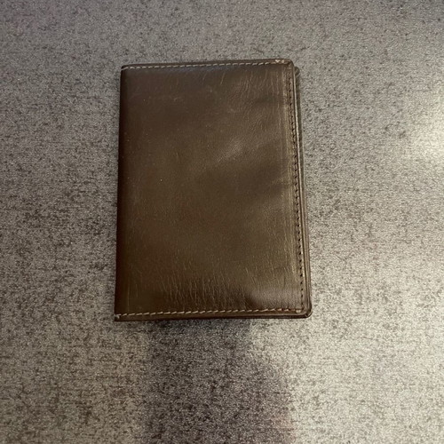 Card holder in excellent condition