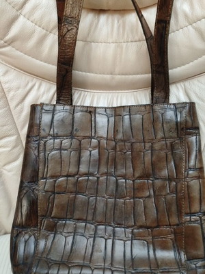 Leather shoulder bag brown like new, size 27-30