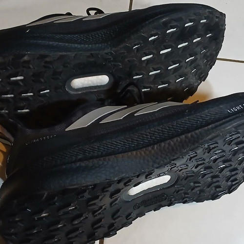 Adidas Ultraboost 5 Climawarm new, size 44, black sports shoes