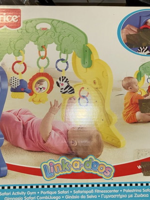 Set of 12 baby toys