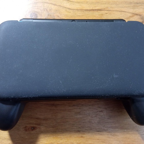 Nintendo 2DS XL modded like new with handgrip, charger, and 64GB micro SD