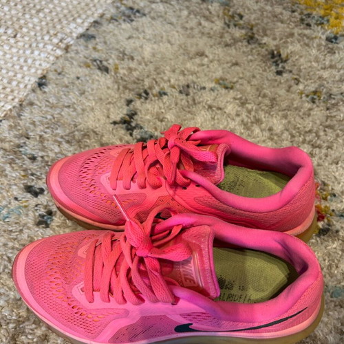 Nike Air Max 39 women's pink athletic shoes used, rare