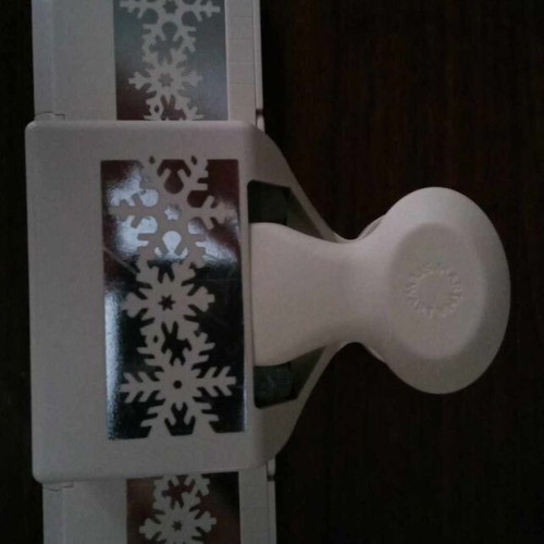 Martha Stewart snowflake border punch used