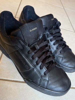 Reebok Classic μαύρα sneakers μεταχειρισμένα, μέγεθος 39