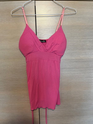 Sleeveless women's blouse size Medium like new, pink