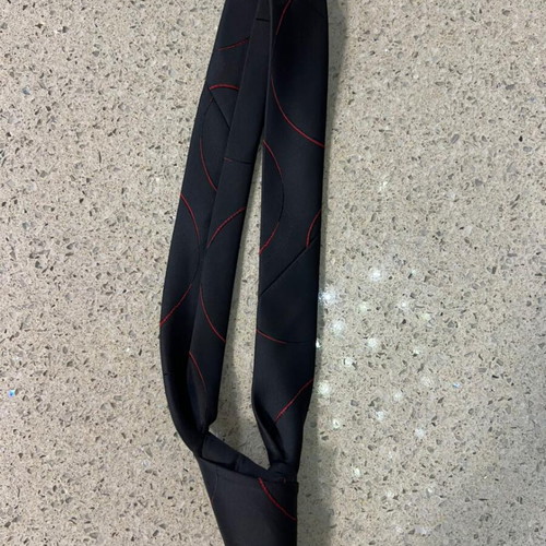 Tie like new in black and blue colors