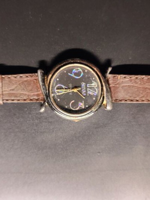 Ρολόι Shivas Quartz vintage μεταχειρισμένο, μαύρο καντράν, καφέ λουράκι