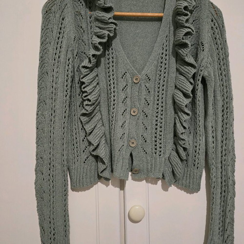Cardigan in excellent condition, light green, one size