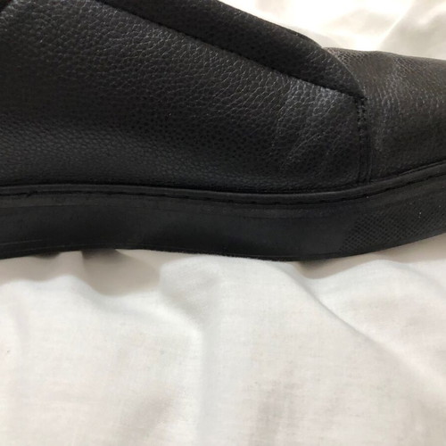 Slip-on men's shoes size 43 black like new, synthetic leather
