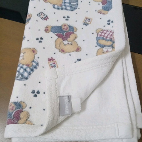 Baby blankets like new, 2 pieces, pink fleece and teddy bear design