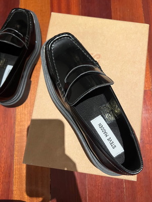 Steve Madden Charming μοκασίνια σε μαύρο, μέγεθος 37