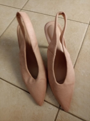 Migato pumps size 38 like new, soft pink nude, high thin heel