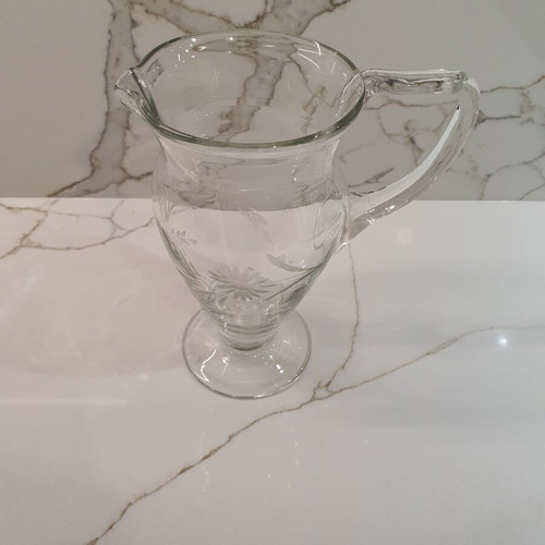 Crystal pitcher like new