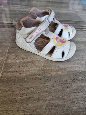 Biomecanics sandals size 23 used