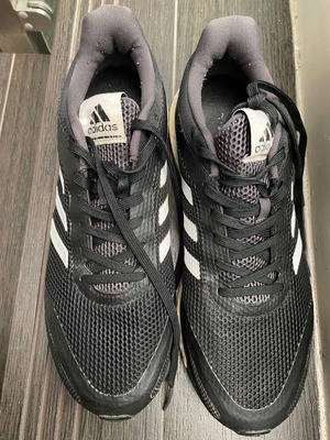 Αθλητικά παπούτσια Adidas