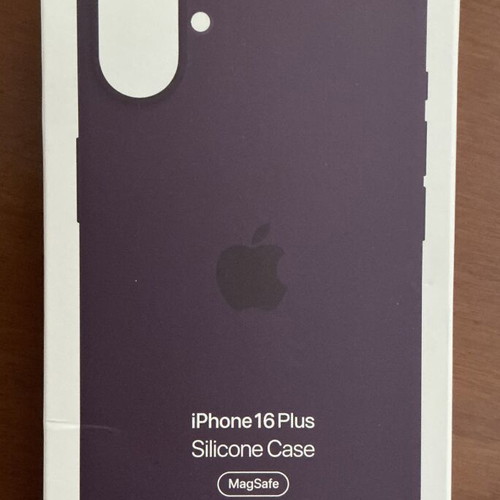 Silicone Case with MagSafe for iPhone 16 Plus like new, Plum color